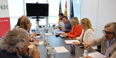 La Generalitat i el sector pirotècnic pacten crear una comissió per a abordar les necessitats i reptes conjunts